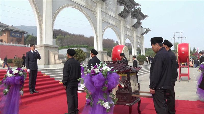 西安氣勢恢宏皇家陵園霸陵墓園底蘊深厚
