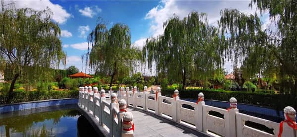 西安閻良漢皇樹葬墓園如何平衡生態(tài)安葬的經(jīng)濟(jì)性與家屬的情感需求？