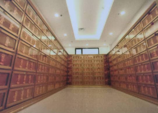 在西安鎬京墓園，家屬如何根據(jù)自己的需求和預(yù)算選擇合適的墓型？