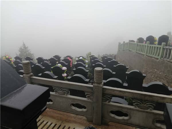 西安市九龍山公墓啥樣啊，公墓選購