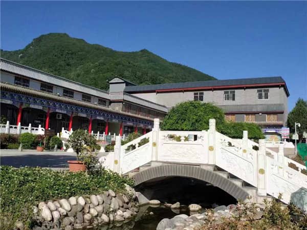 西安九龍山公墓有哪些特色或亮點？