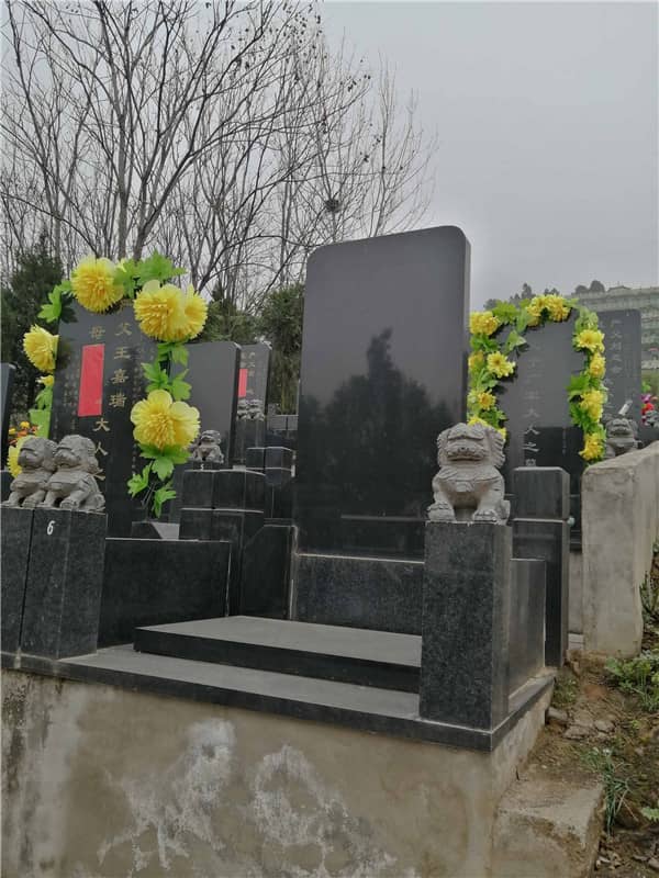 西安九龍山墓園的環(huán)境優(yōu)美程度如何？這對家屬的祭掃體驗有何影響？