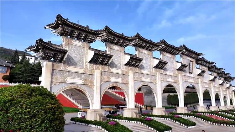 西安霸陵墓園232路公交車可直達(dá)，陵園墓地選購攻略