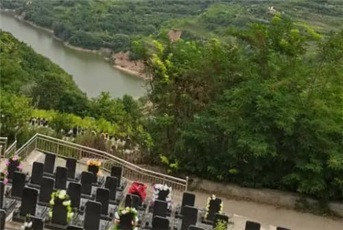 高橋墓園如何幫助客戶預(yù)約看墓及享受優(yōu)惠？